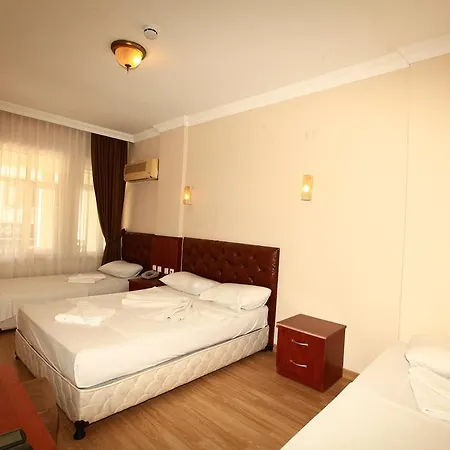 Otel Korient 3*